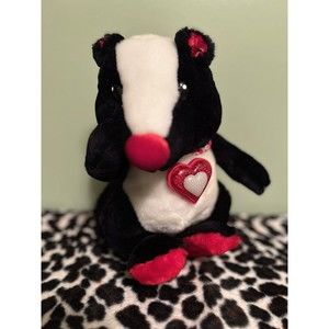 RARE Dandee Collector's Choice Singing Heart/Valentine Skunk Plush Stuffed Toy